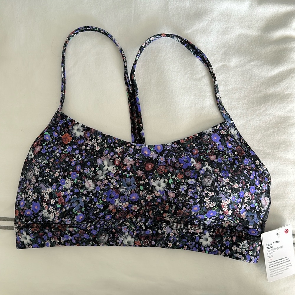 NWT Lululemon Flow Y Bra